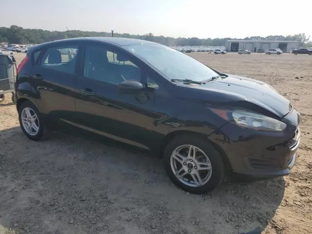 2017 FORD FIESTA SE  