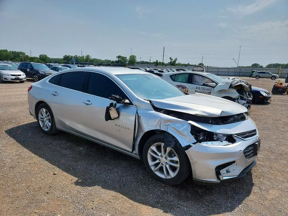 2017 CHEVROLET MALIBU LT  