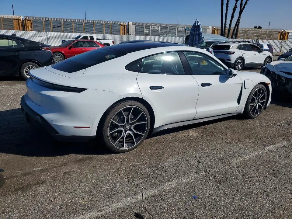 2023 PORSCHE TAYCAN   