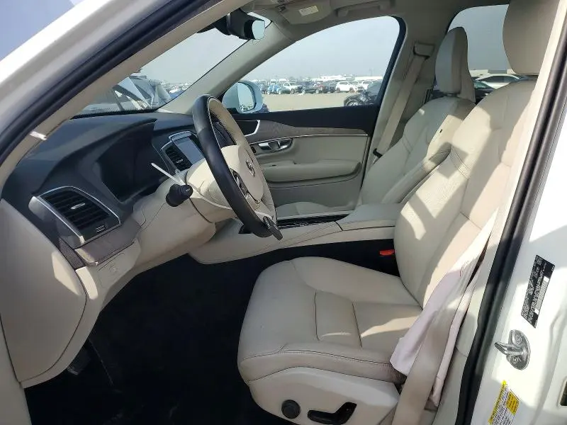2023 VOLVO XC90 CORE  