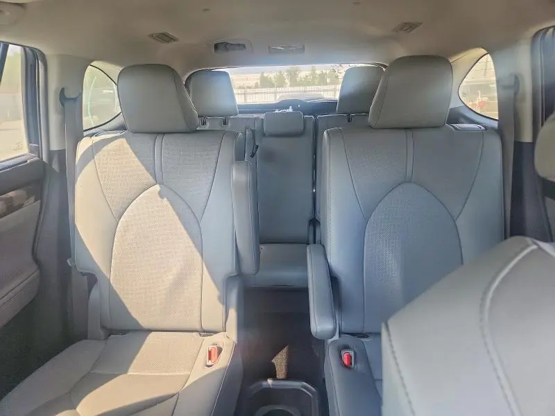 2020 TOYOTA HIGHLANDER LIMITED  