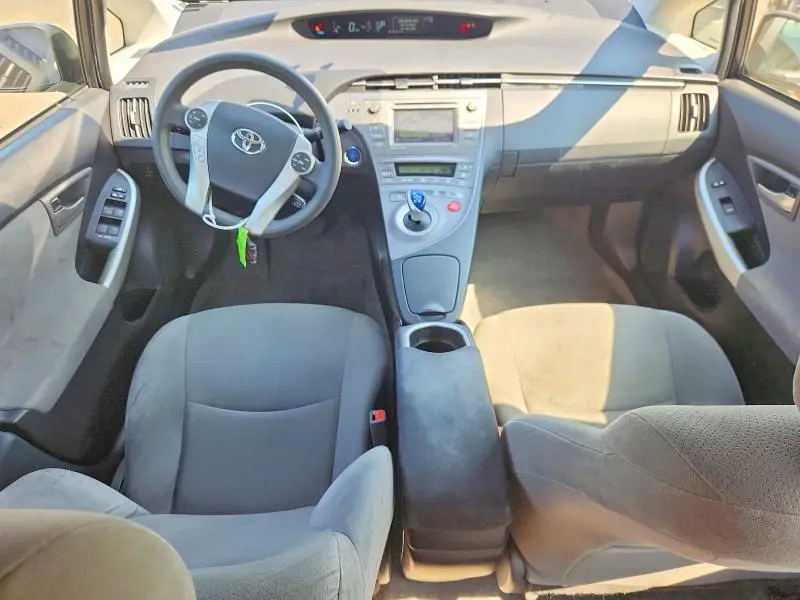 2015 TOYOTA PRIUS THREE  