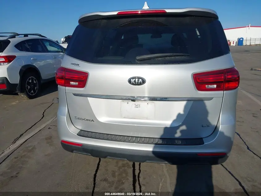 2021 KIA SEDONA LX