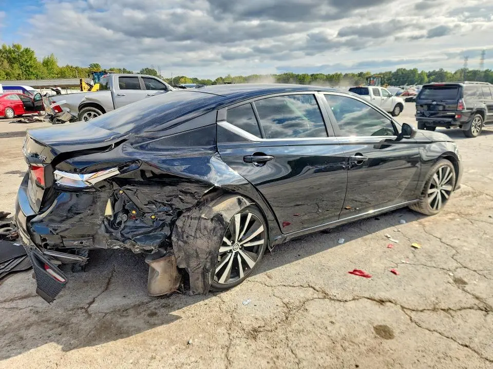 2020 NISSAN ALTIMA SR  