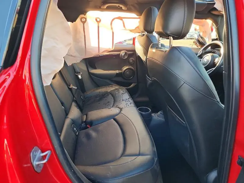 2019 MINI COOPER S  