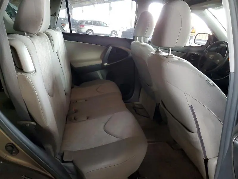 2012 TOYOTA RAV4 BASE  