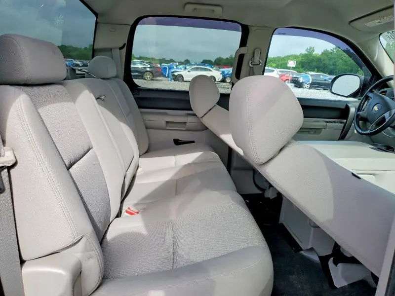 2011 CHEVROLET SILVERADO C1500 LT  