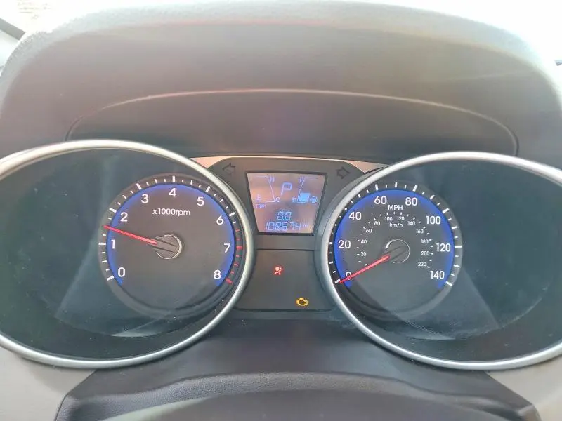 2015 HYUNDAI TUCSON SE  
