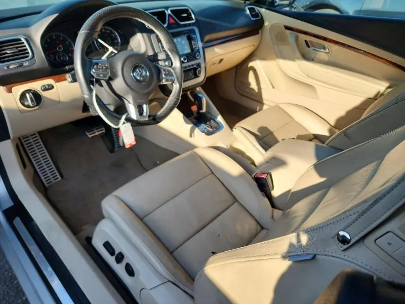 2012 VOLKSWAGEN EOS LUX  