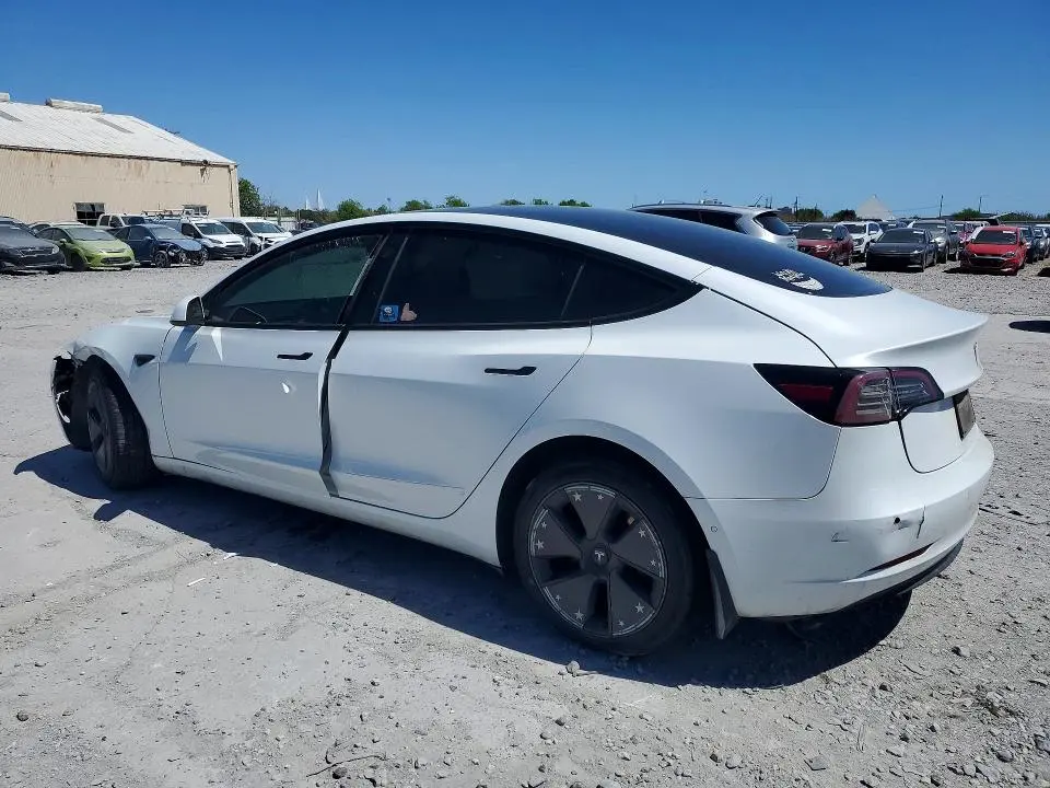 2021 TESLA MODEL 3   