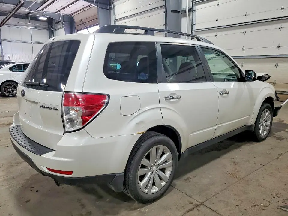 2011 SUBARU FORESTER LIMITED  