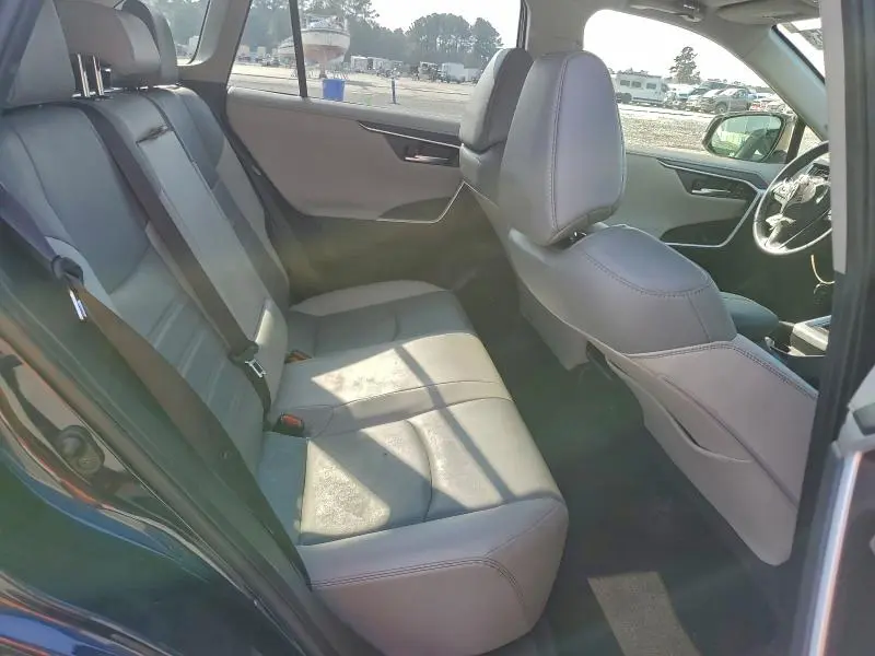 2020 TOYOTA RAV4 LIMITED  