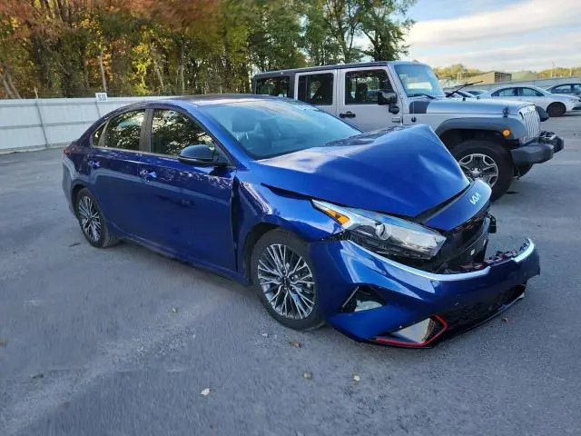 2024 KIA FORTE GT LINE  
