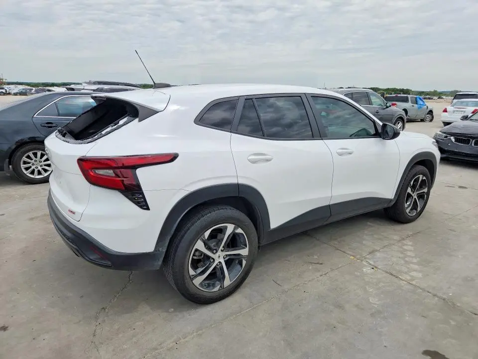 2024 CHEVROLET TRAX 1RS  