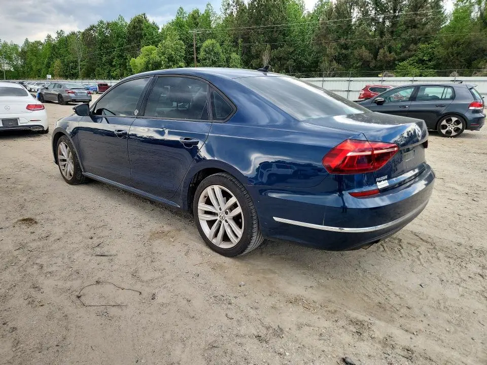2019 VOLKSWAGEN PASSAT WOLFSBURG  