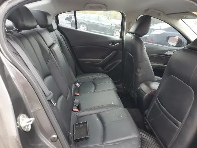 2018 MAZDA 3 TOURING  