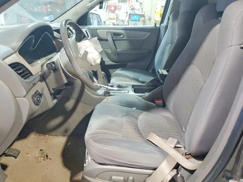 2015 CHEVROLET TRAVERSE LT  
