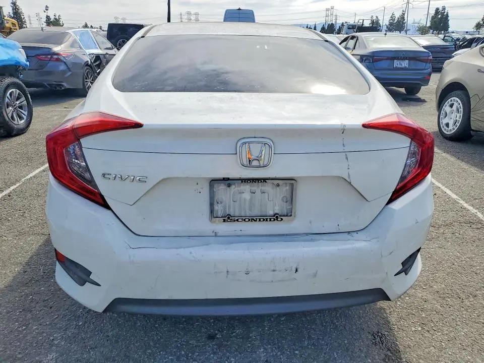 2018 HONDA CIVIC LX  