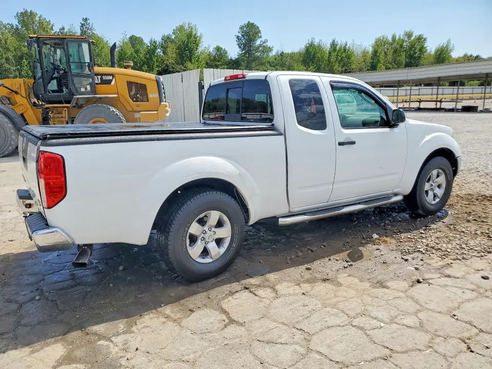 2010 NISSAN FRONTIER SE V6  