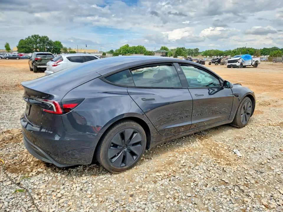 2025 TESLA MODEL 3   