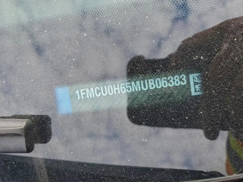 2021 FORD ESCAPE SEL  