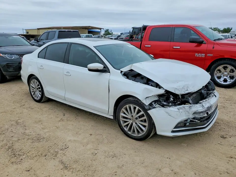2016 VOLKSWAGEN JETTA SEL  