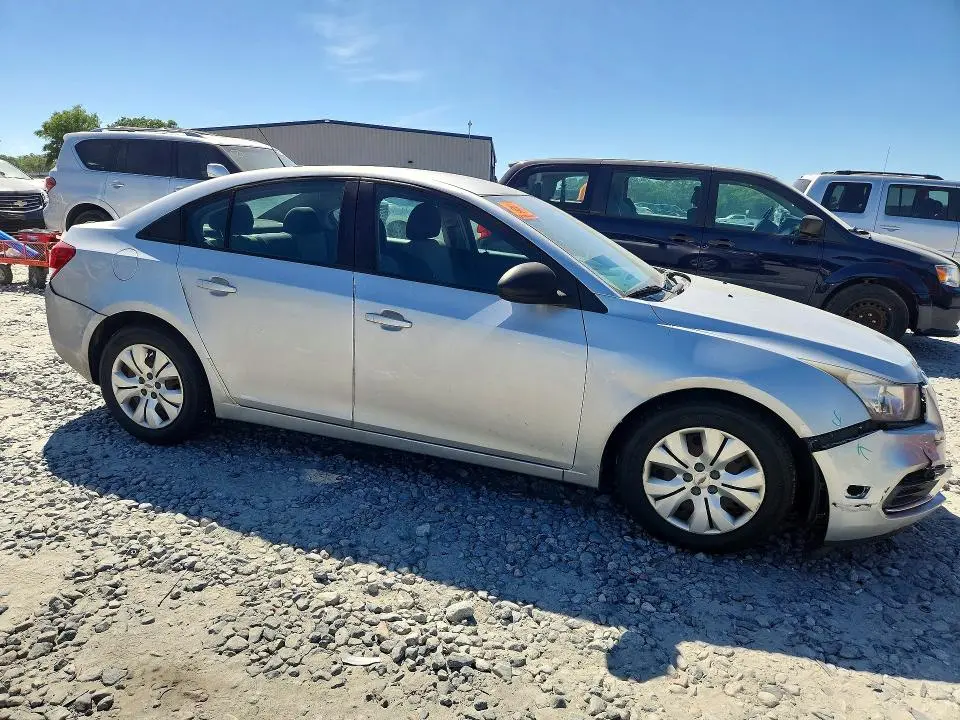 2015 CHEVROLET CRUZE LS  