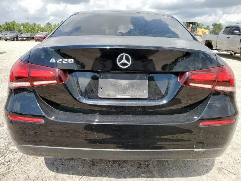 2019 MERCEDES-BENZ A 220  