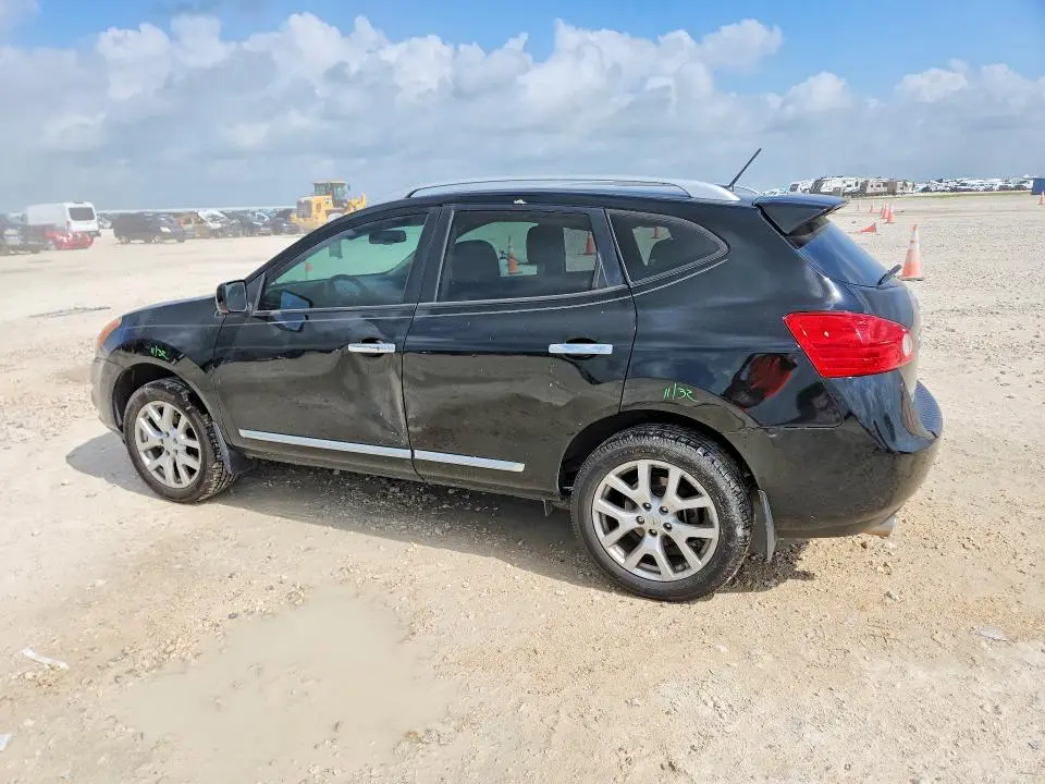 2013 NISSAN ROGUE S  
