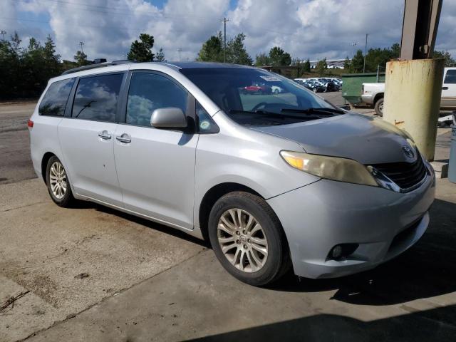 2012 TOYOTA SIENNA XLE