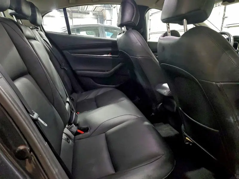 2024 MAZDA 3 PREFERRED  