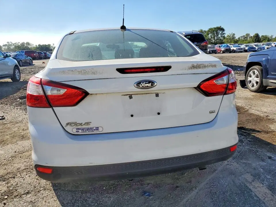 2012 FORD FOCUS SE  