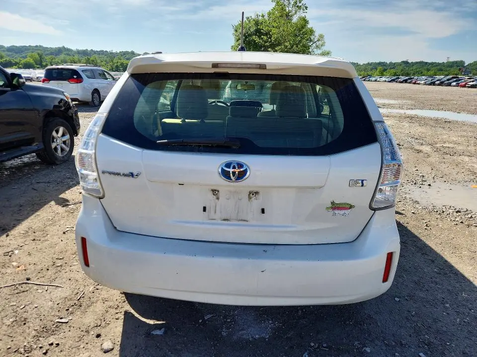 2012 TOYOTA PRIUS V TWO  