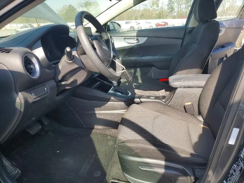 2024 KIA FORTE LX  