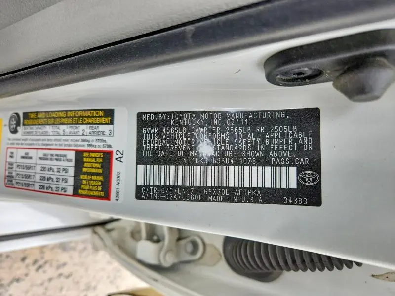 2011 TOYOTA AVALON LIMITED  