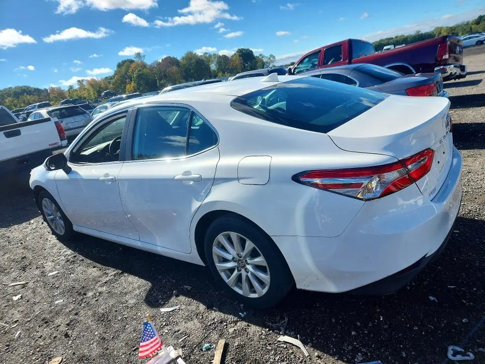 2020 TOYOTA CAMRY LE  