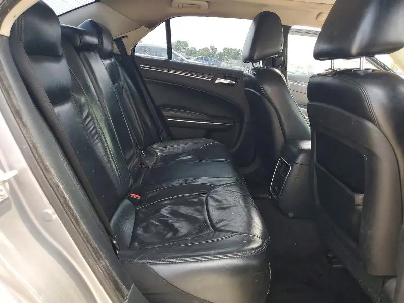 2016 CHRYSLER 300 LIMITED  