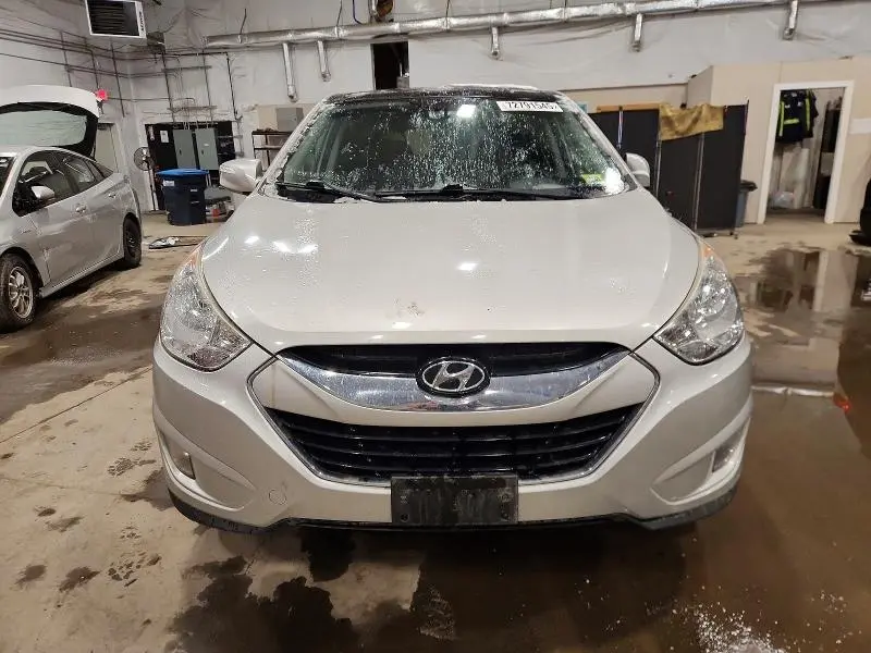 2010 HYUNDAI TUCSON   