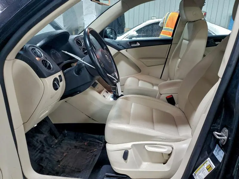 2017 VOLKSWAGEN TIGUAN S  