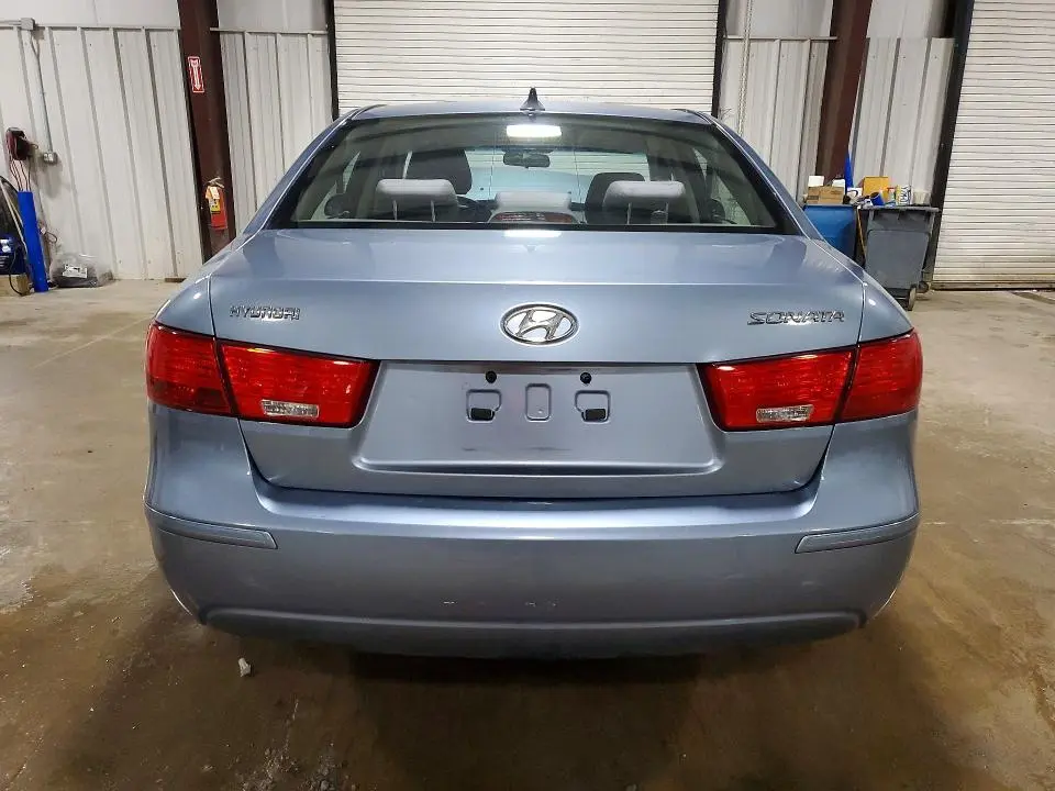 2010 HYUNDAI SONATA GLS  