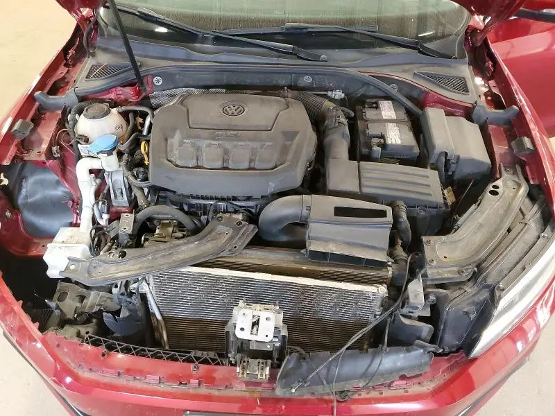 2018 VOLKSWAGEN PASSAT SE  