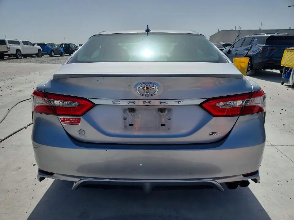 2019 TOYOTA CAMRY SE  
