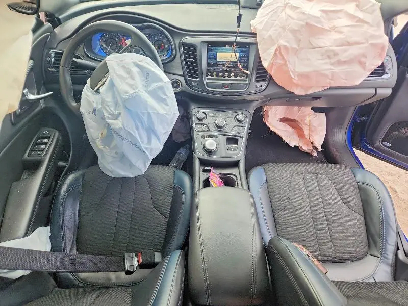 2016 CHRYSLER 200 S  