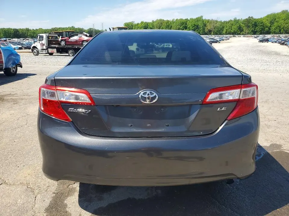 2014 TOYOTA CAMRY LE  