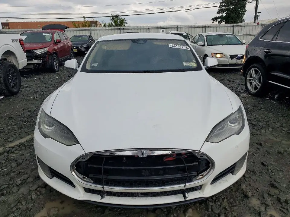 2015 TESLA MODEL S   