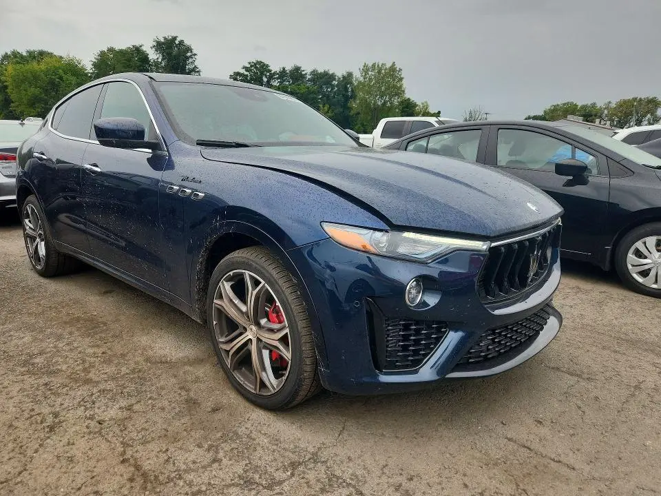 2023 MASERATI LEVANTE MODENA  