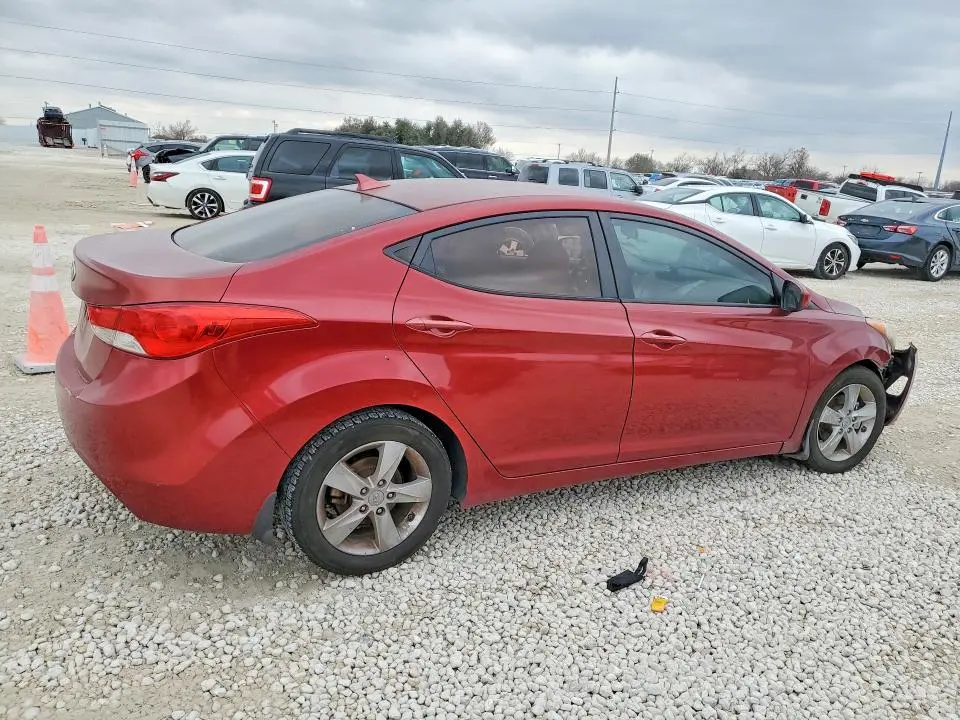 2013 HYUNDAI ELANTRA GLS  