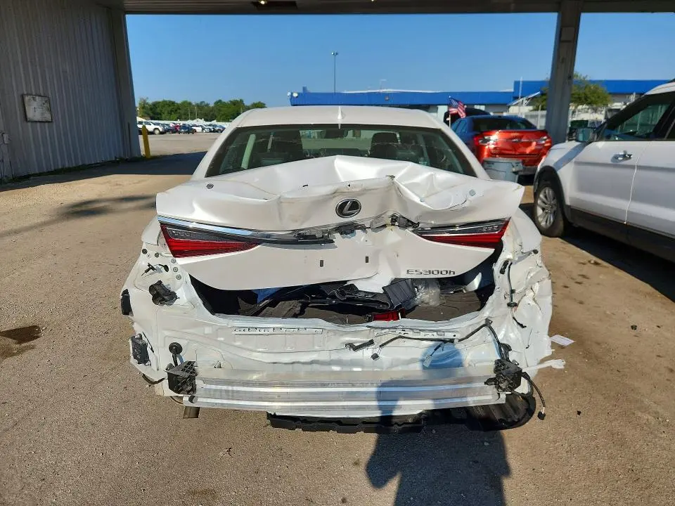 2024 LEXUS ES 300H BASE  