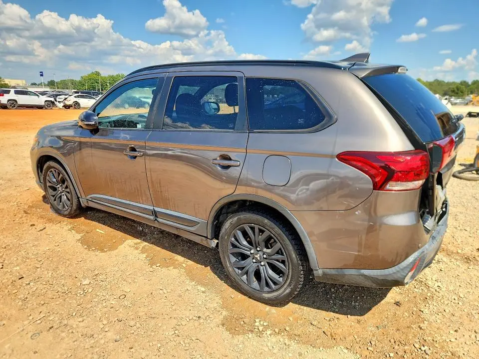 2018 MITSUBISHI OUTLANDER SE  