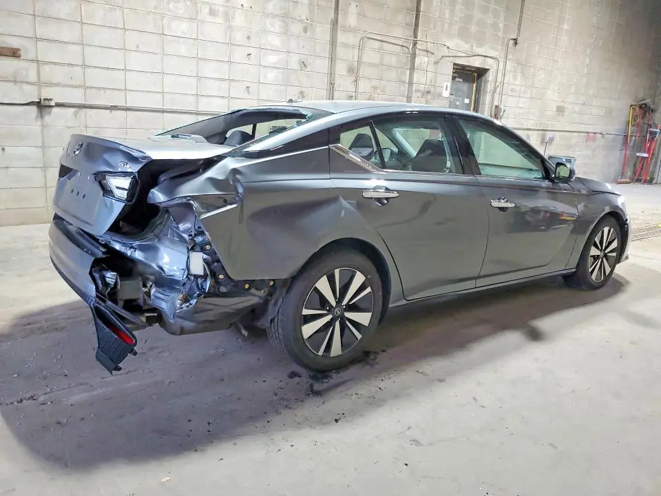 2020 NISSAN ALTIMA SL  